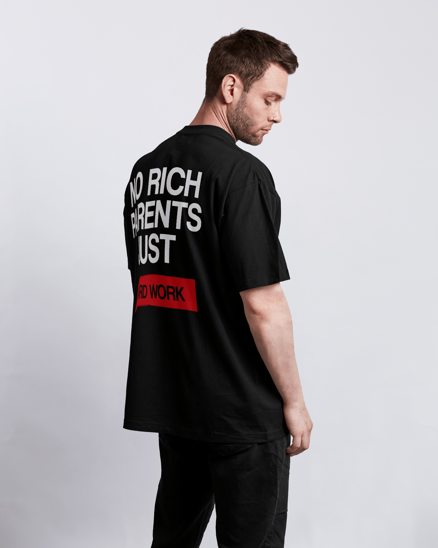 T-SHIRT "NO RICH PARENTS" BLACK